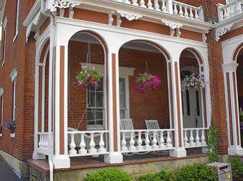 Bernadine'S Stillman Inn Galena Exterior photo